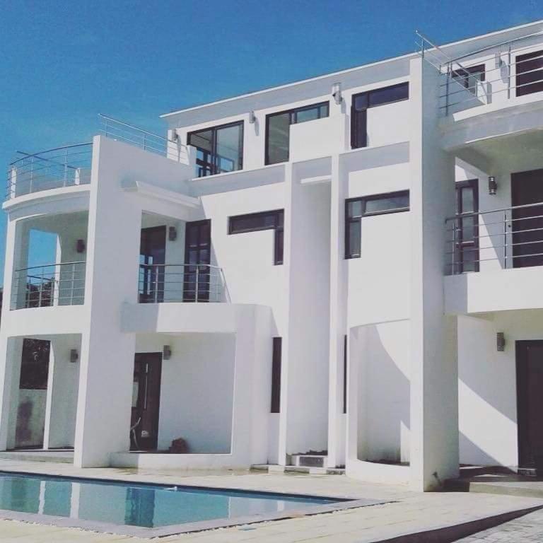 The Palm Residence 格兰贝伊 外观 照片