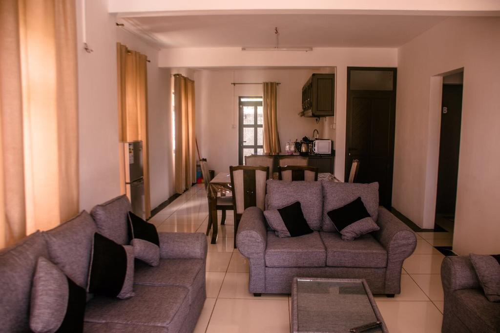 The Palm Residence 格兰贝伊 外观 照片