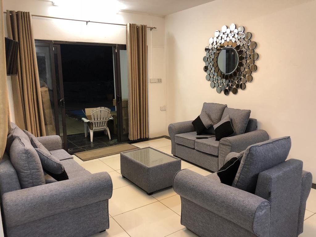 The Palm Residence 格兰贝伊 外观 照片